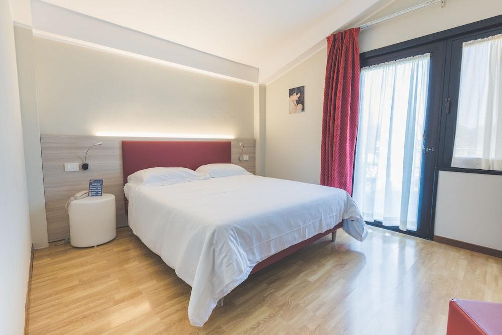 Al Fiore Hotel
